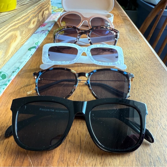 Bundle of Five Pairs of Fun Sunglasses and Case - Picture 3 of 6